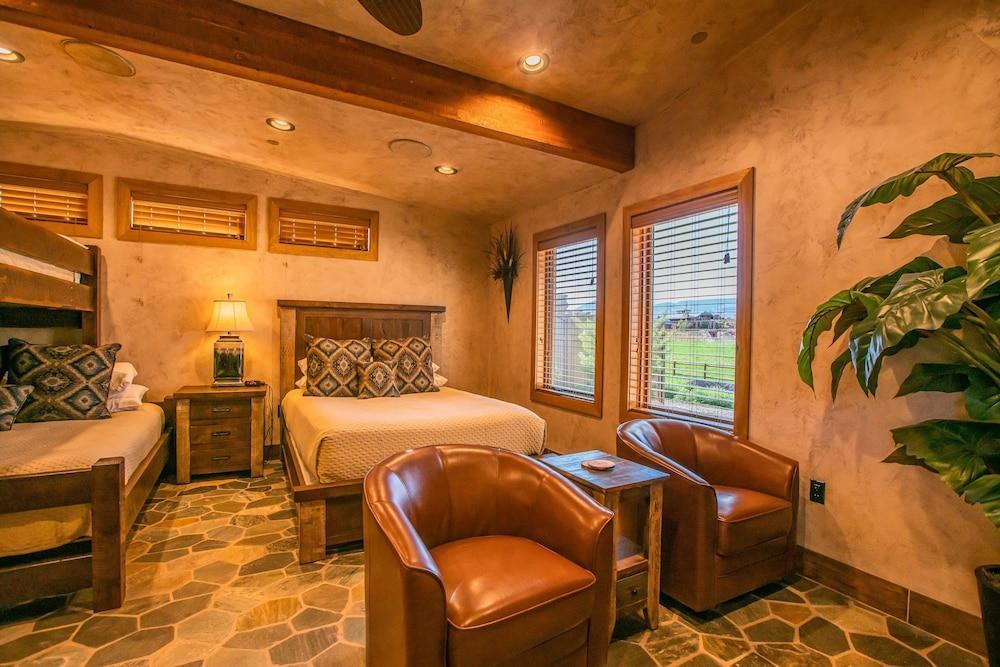 Отель Cougar Ridge Торри Экстерьер фото
